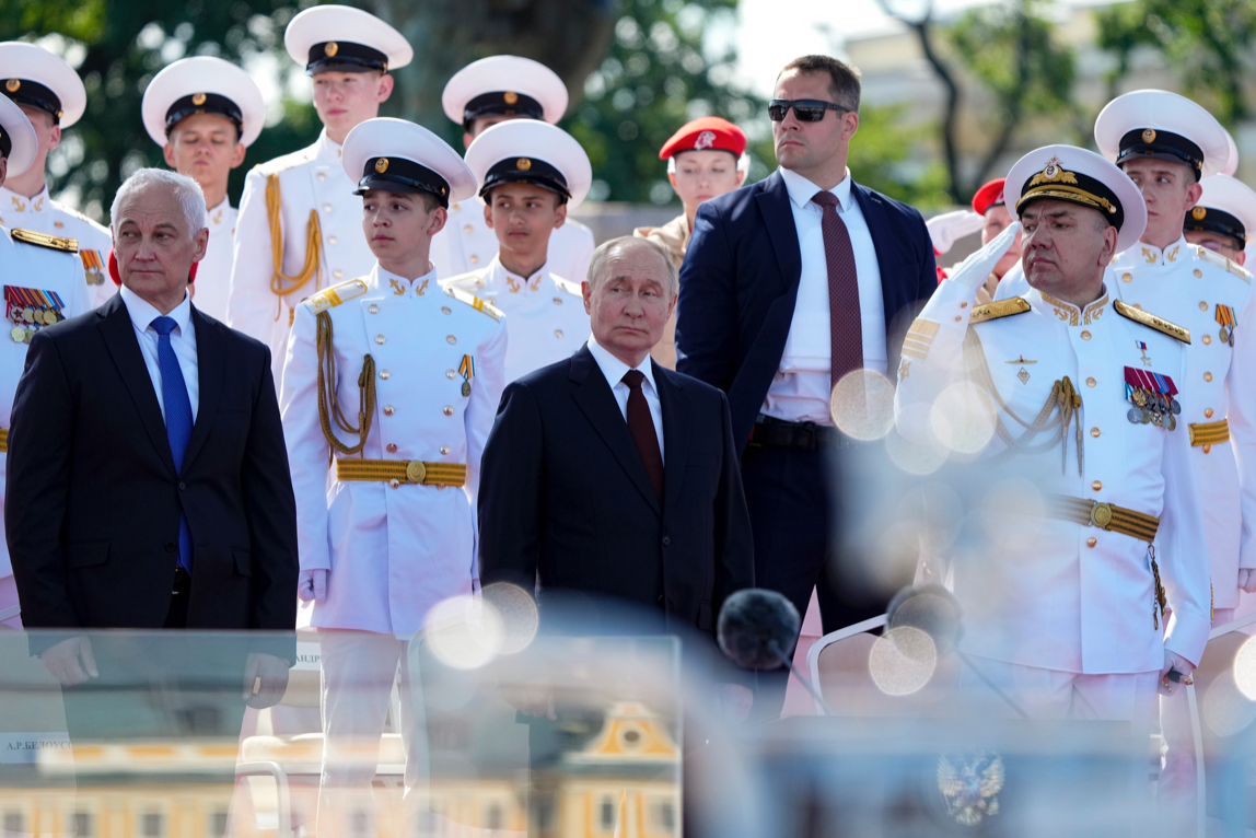 У день ВМФ РФ Володимир Путін знову пригрозив Заходу – Фото: Дмитро Ловецький / AP / Profimedia
